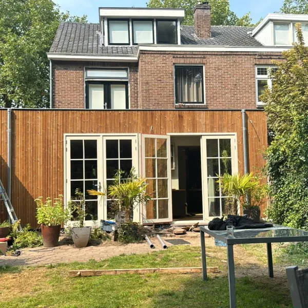aanbouw achterzijde